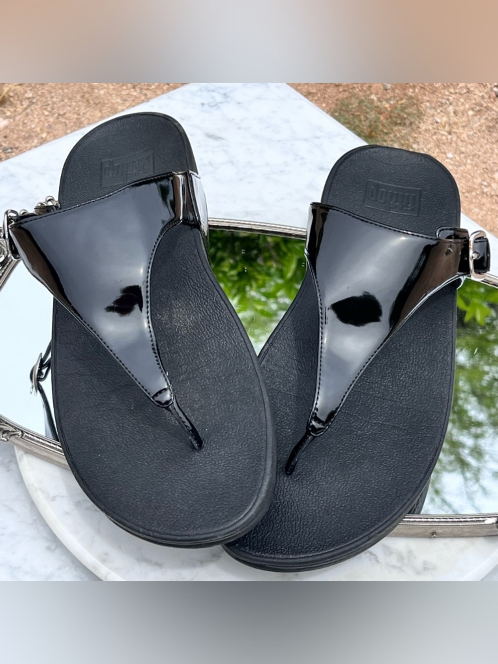 FitFlop The Skinny Black Patent Leather Wedge Thong / Sandal, 11, Silver Buckle - Picture 3 of 14